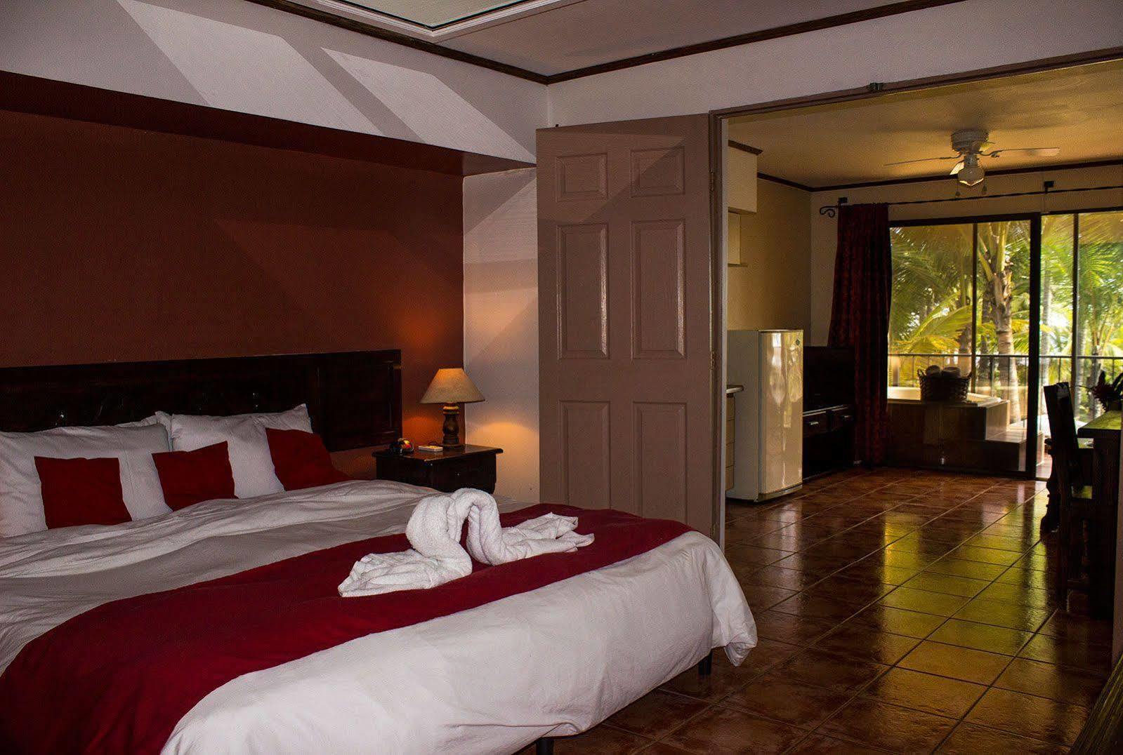 Copacabana Hotel And Suites (Adults Only) Jacó Buitenkant foto