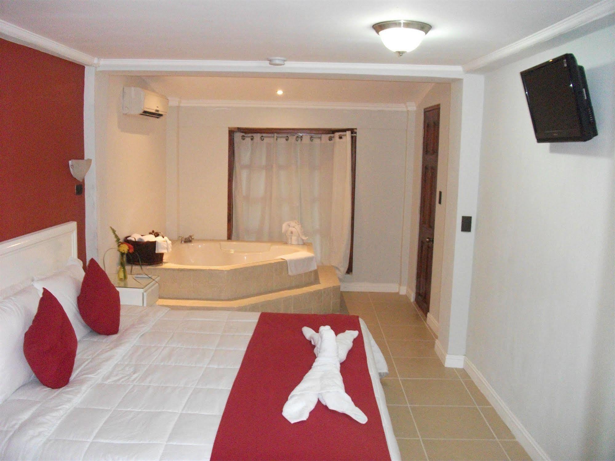 Copacabana Hotel And Suites (Adults Only) Jacó Buitenkant foto