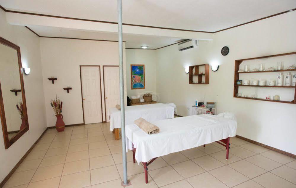 Copacabana Hotel And Suites (Adults Only) Jacó Buitenkant foto