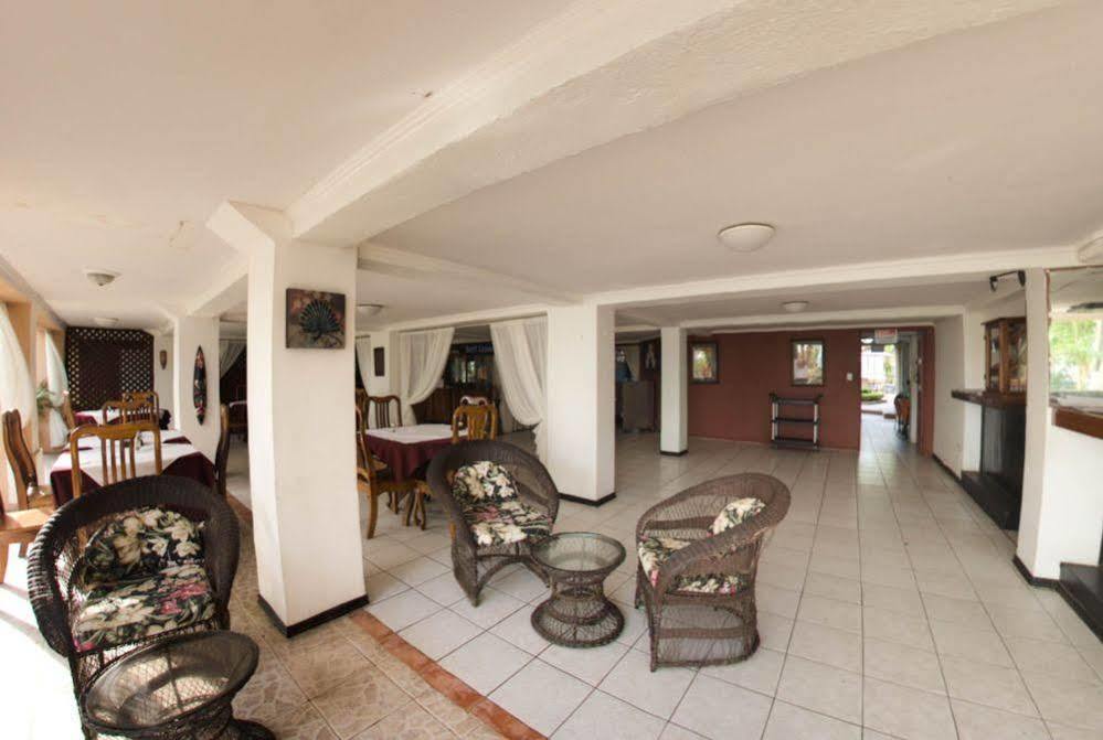 Copacabana Hotel And Suites (Adults Only) Jacó Buitenkant foto